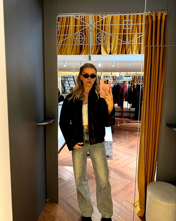 esmireal instagram image archive image