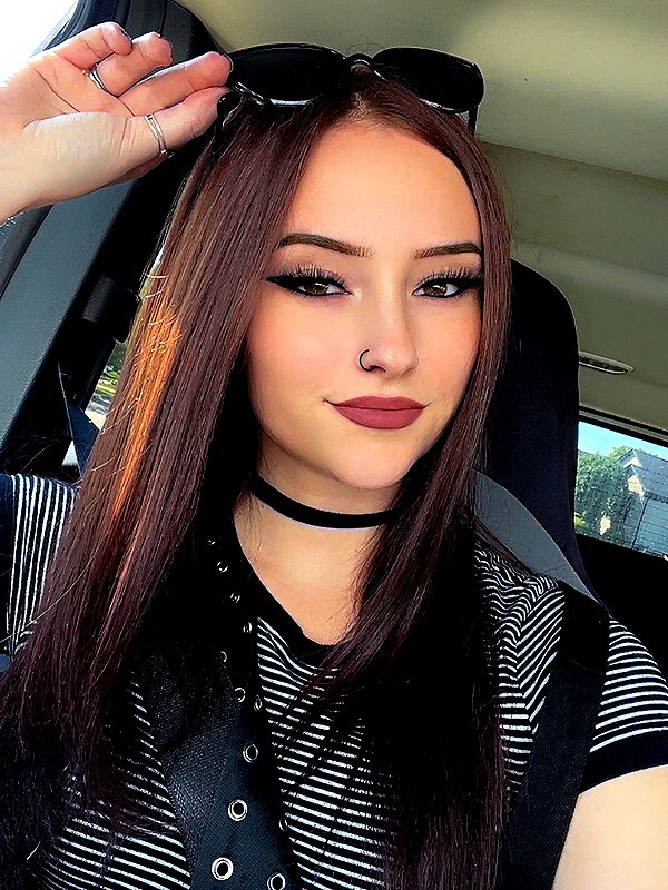 megann_eliizabeth instagram image archive image