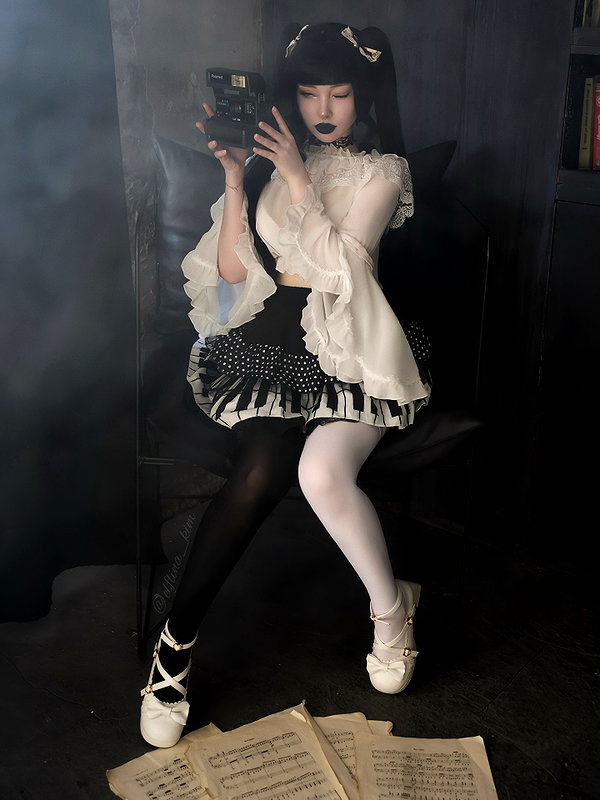 alina_thedoll instagram image archive image