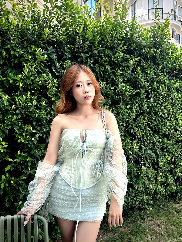 lyhythuedoxinh instagram image archive image