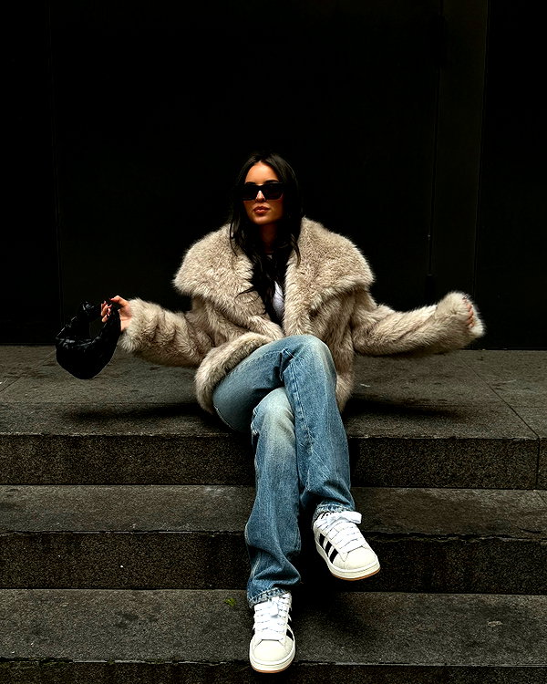 zoeliss instagram image archive image