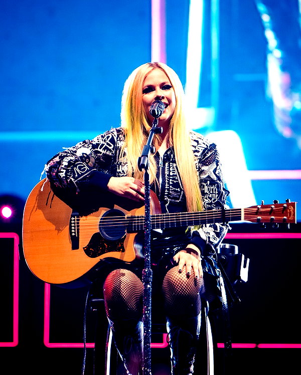 avrillavigne instagram image archive image
