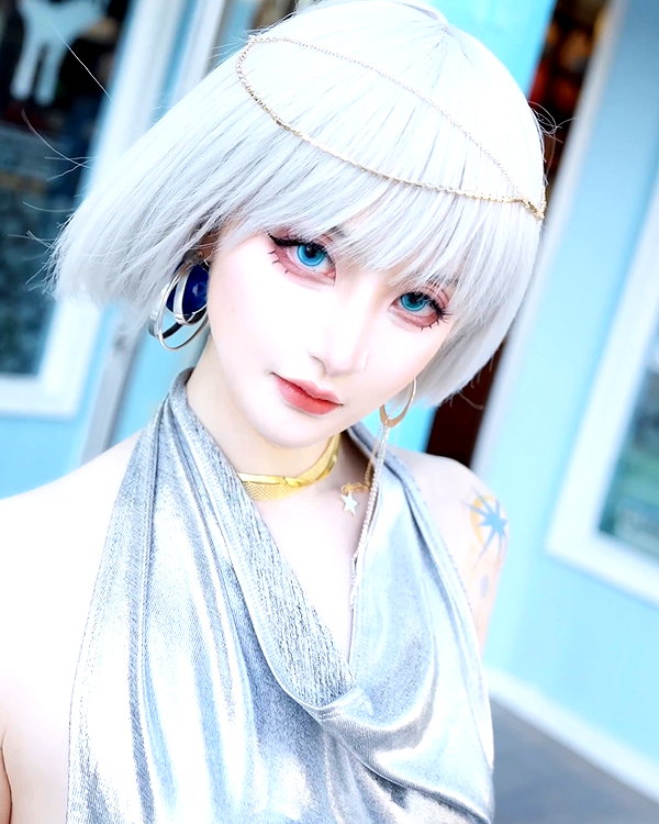miee_cos instagram image archive image