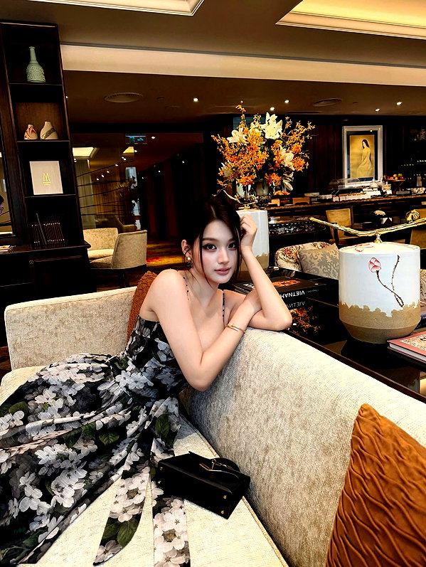 lyhythuedoxinh instagram image archive image
