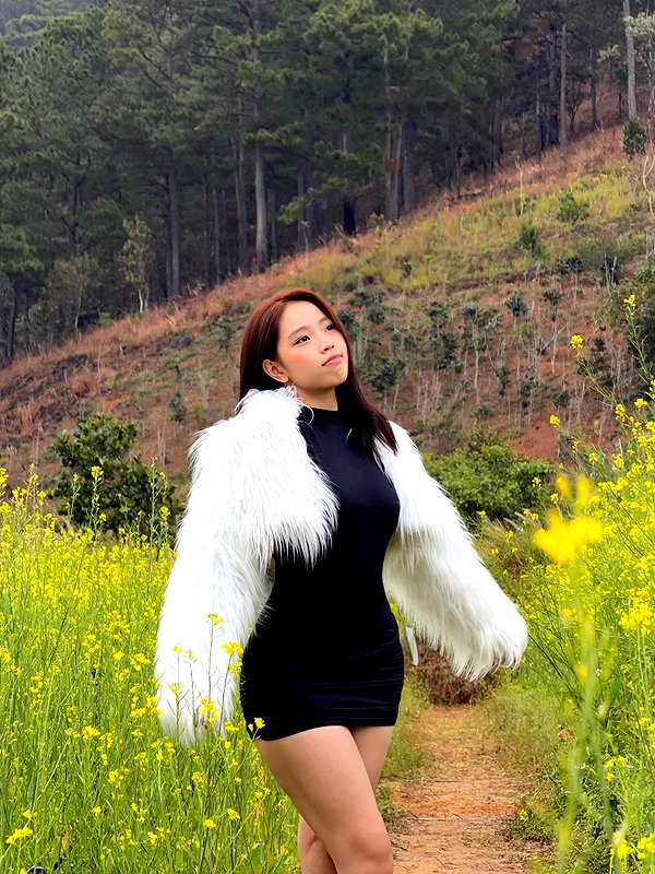 lyhythuedoxinh instagram image archive image