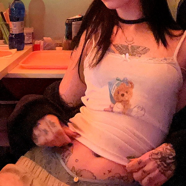 ambrzinha666 instagram image archive image