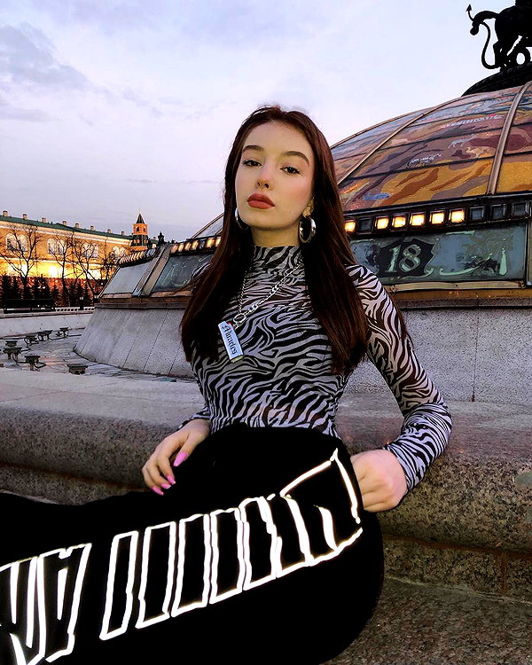 veroni22ka instagram image archive image