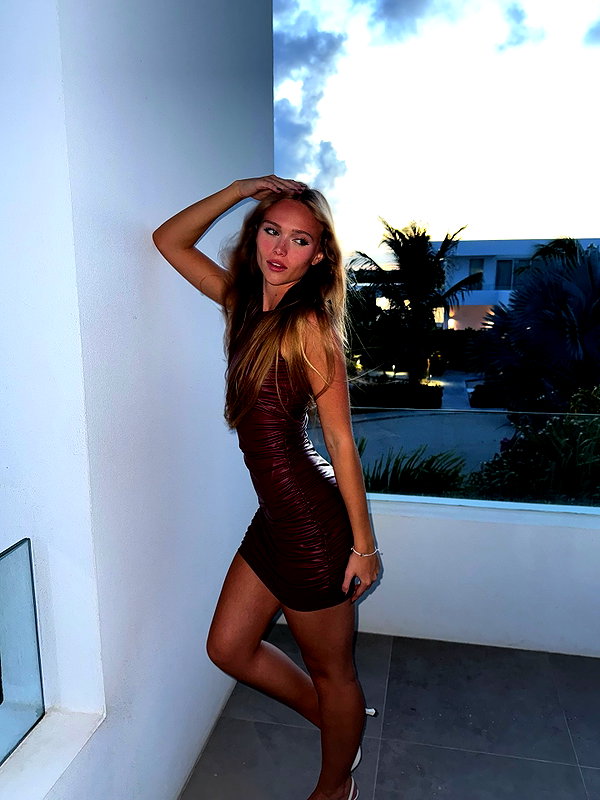 kyla.doddsss instagram image archive image