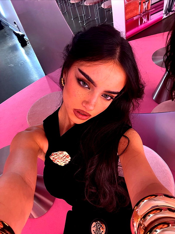 ellachristo instagram image archive image