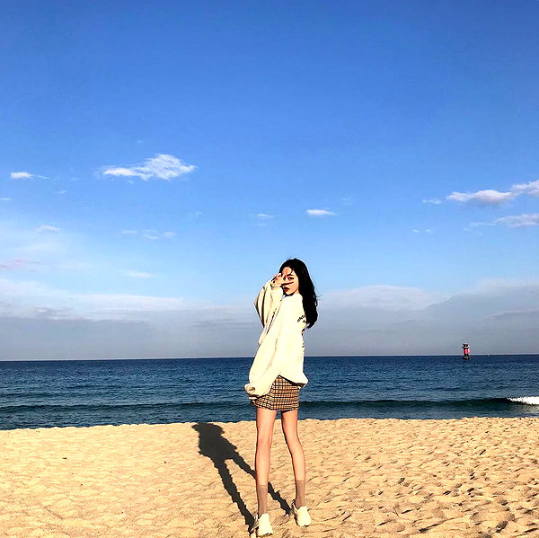 daxbin instagram image archive image
