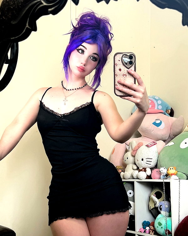 danielle.mercedie instagram image archive image