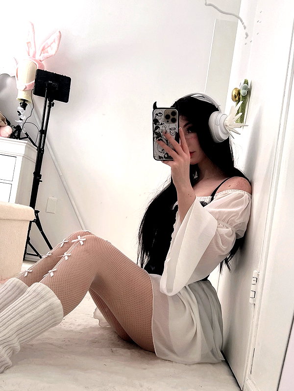 danielle.mercedie instagram image archive image