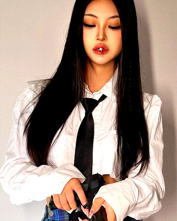 ll.lu1s instagram image archive image