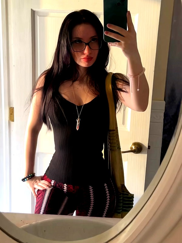 viviiieli instagram image archive image