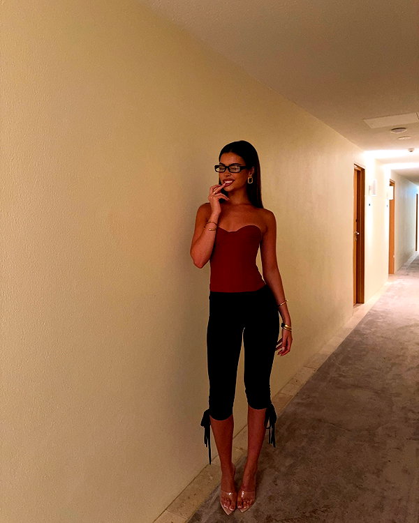 oliviaphillipps instagram image archive image
