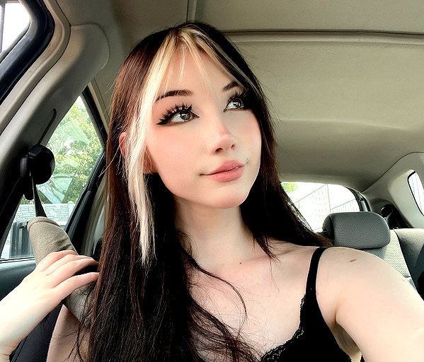 danielle.mercedie instagram image archive image
