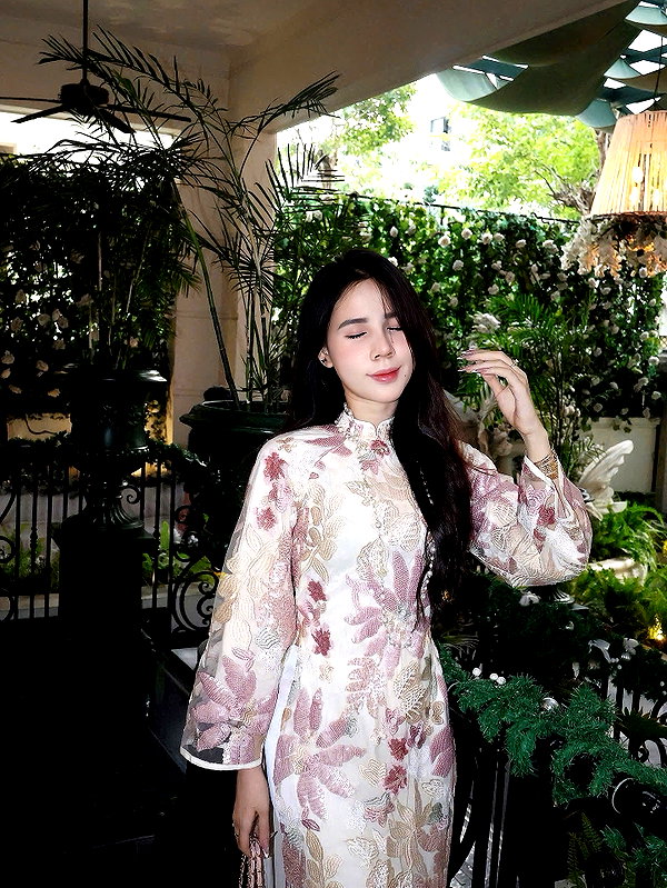 lyhythuedoxinh instagram image archive image