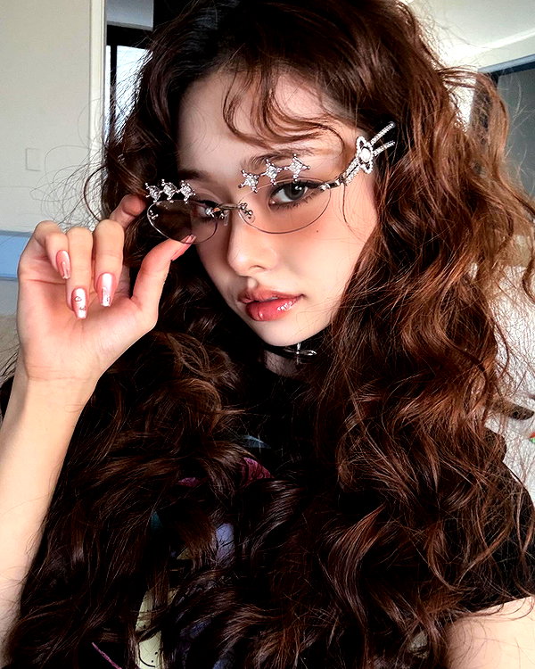 dear.zia instagram image archive image