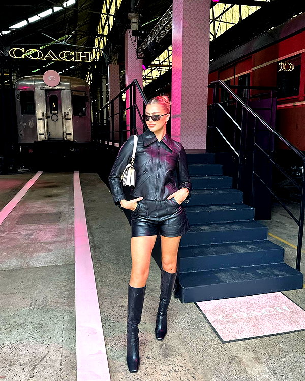 sophadophaa_ instagram image archive image