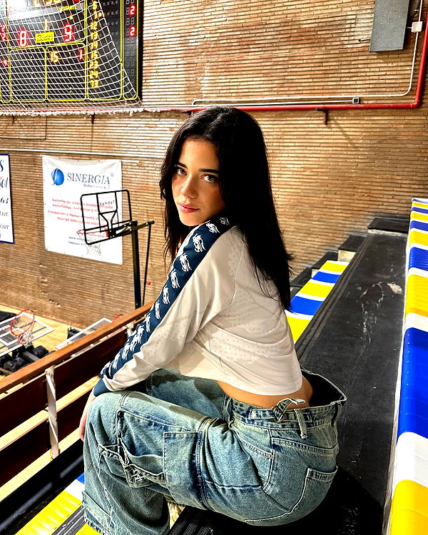 vanessa.rhd instagram image archive image