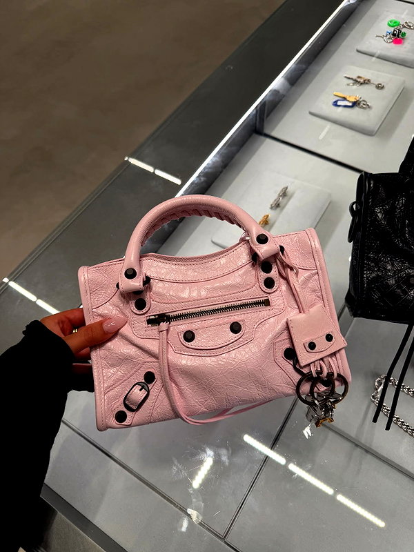 oliviaphillipps instagram image archive image