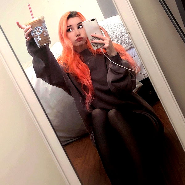 danielle.mercedie instagram image archive image