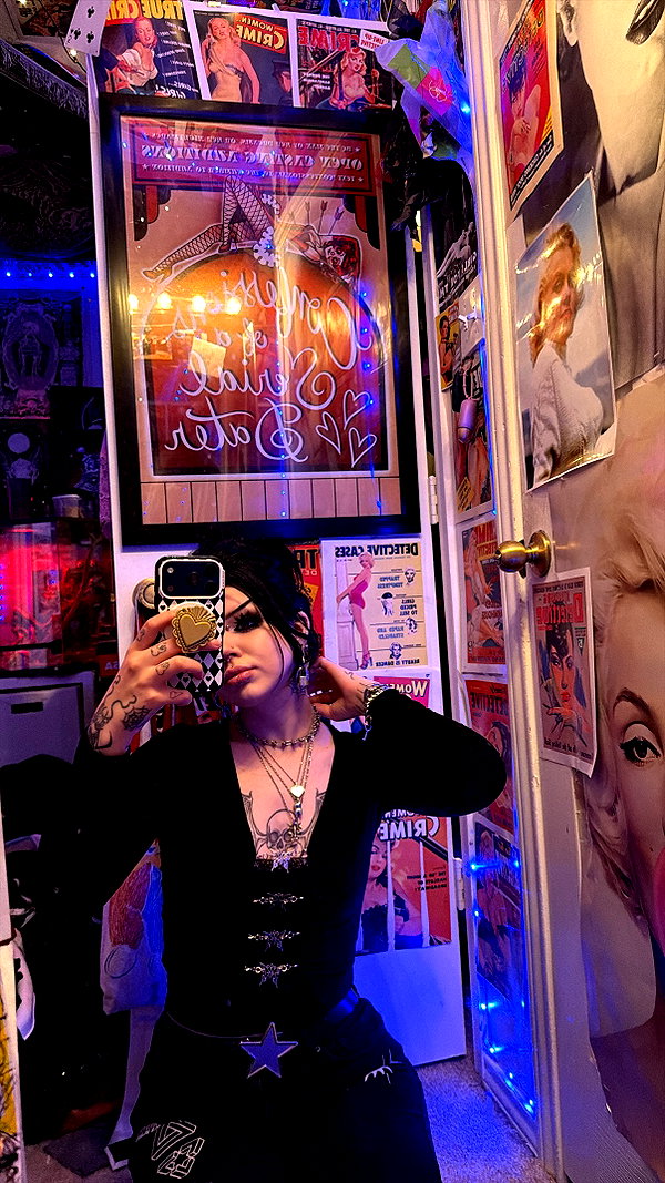 yeahimcaroline instagram image archive image