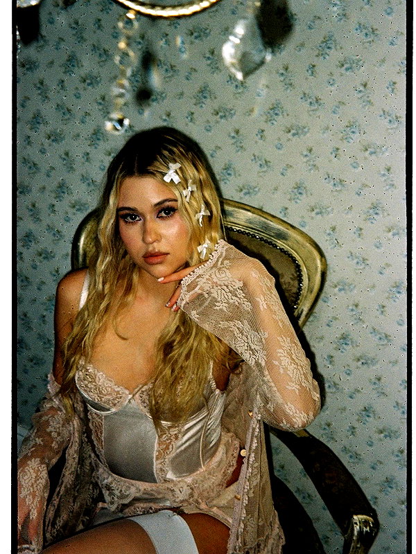 ariseviss instagram image archive image
