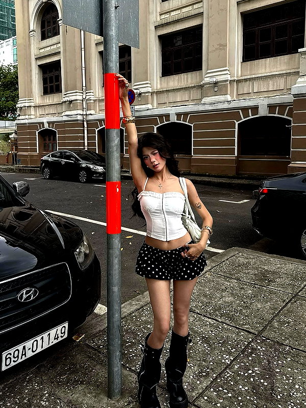 lyhythuedoxinh instagram image archive image