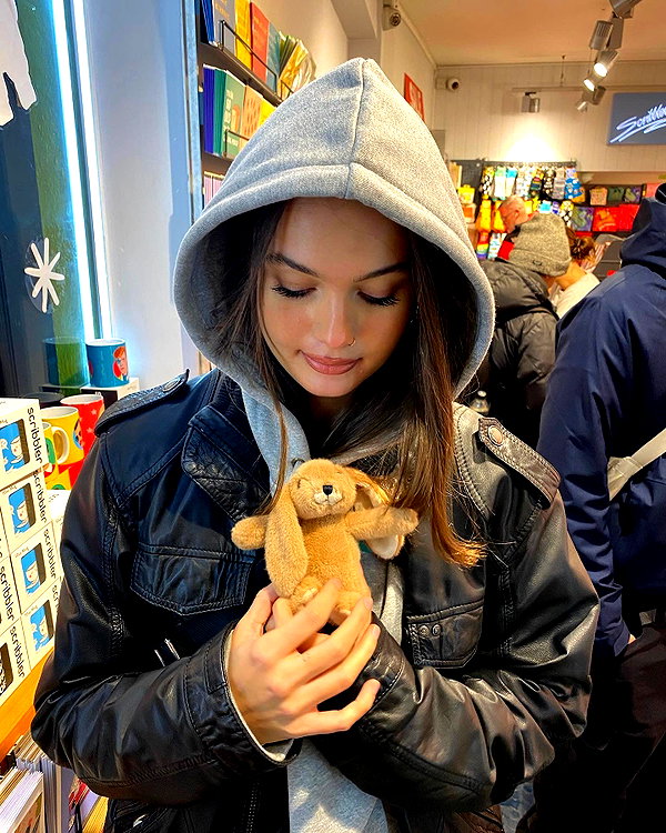 emmaaurora instagram image archive image