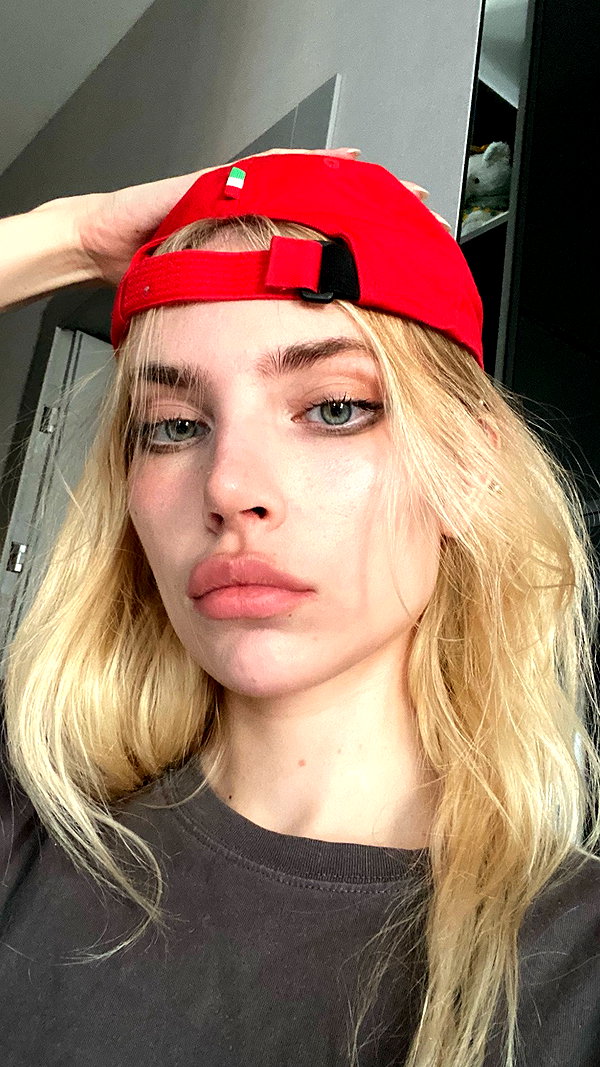 alien.hanna instagram image archive image