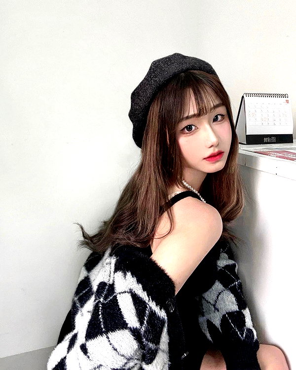 lai_931201 instagram image archive image