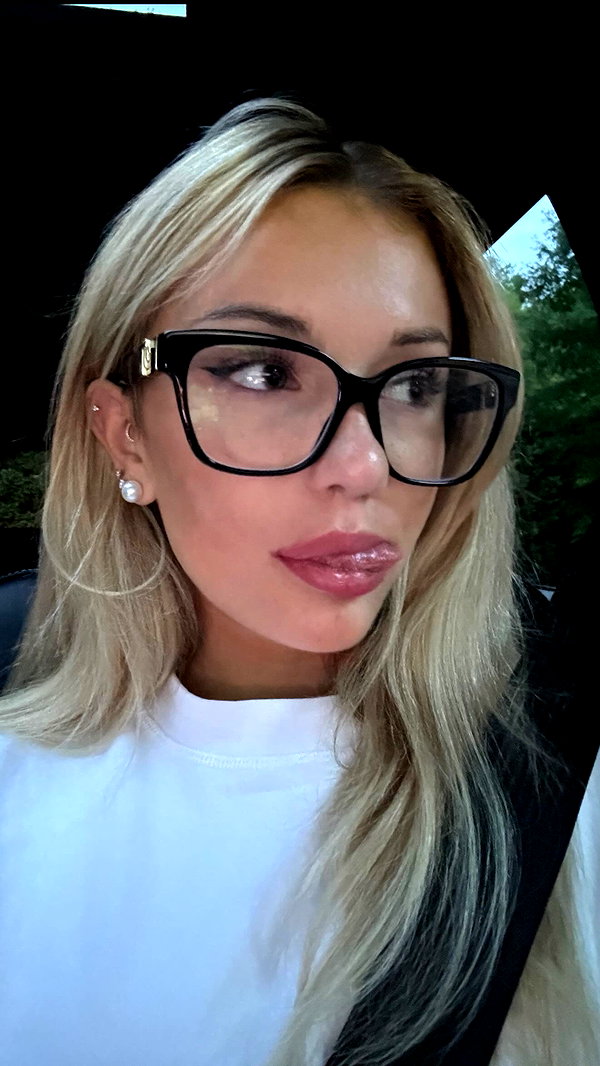 breckiehill instagram image archive image