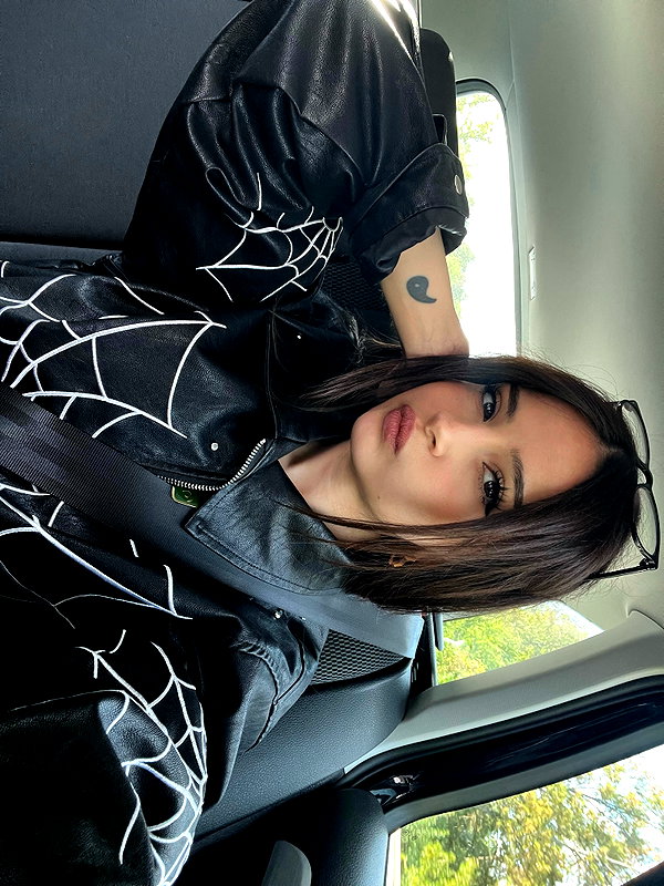 cata.leyah instagram image archive image