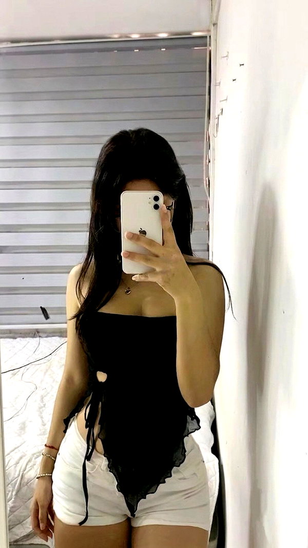 _.luxxia instagram image archive image