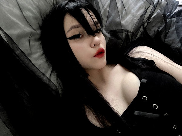 glowmoonshorty instagram image archive image