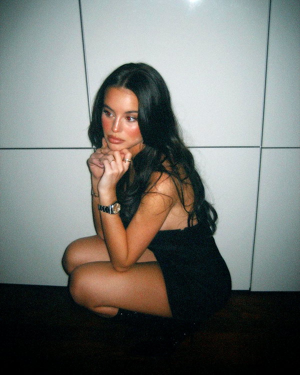 zoeliss instagram image archive image