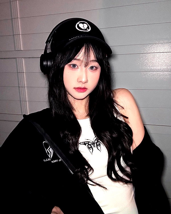 lai_931201 instagram image archive image