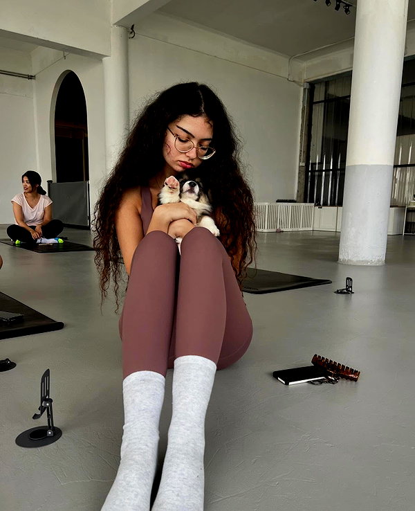 __yaheli_ instagram image archive image