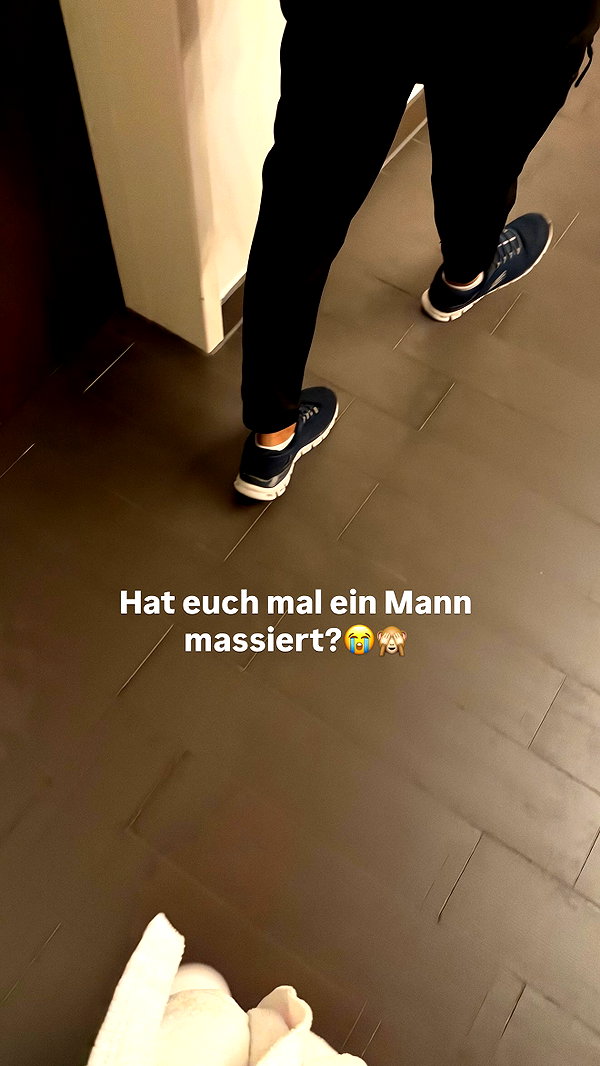 alexis.blond instagram image archive image