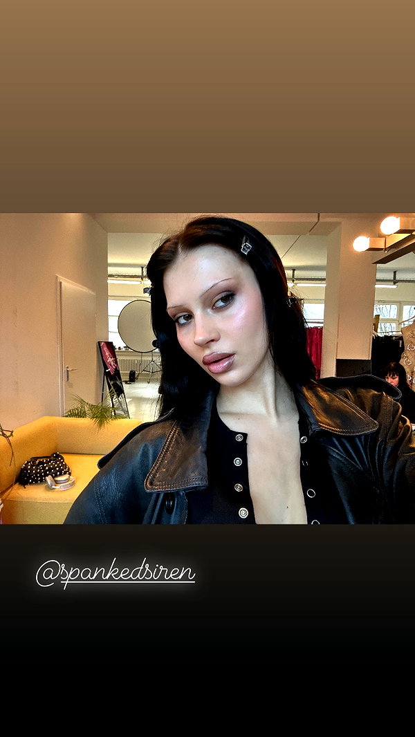 karolinaawasik archive image