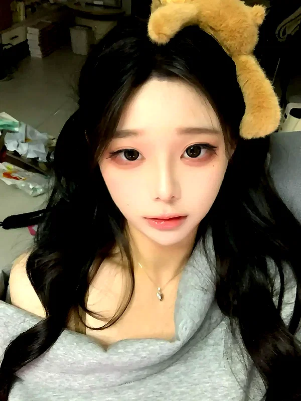 yingyinng_ instagram image archive image