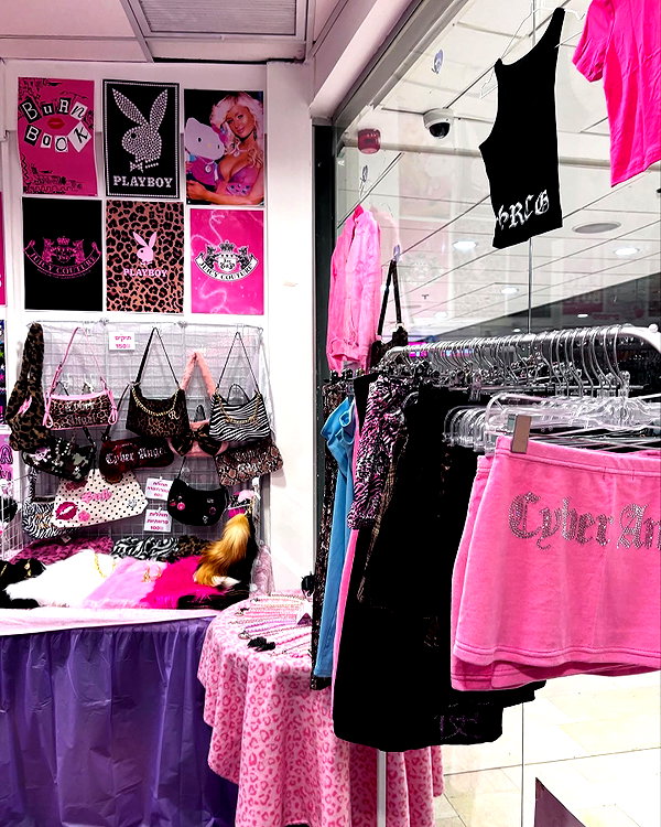 cyberangelz.shop instagram image archive image