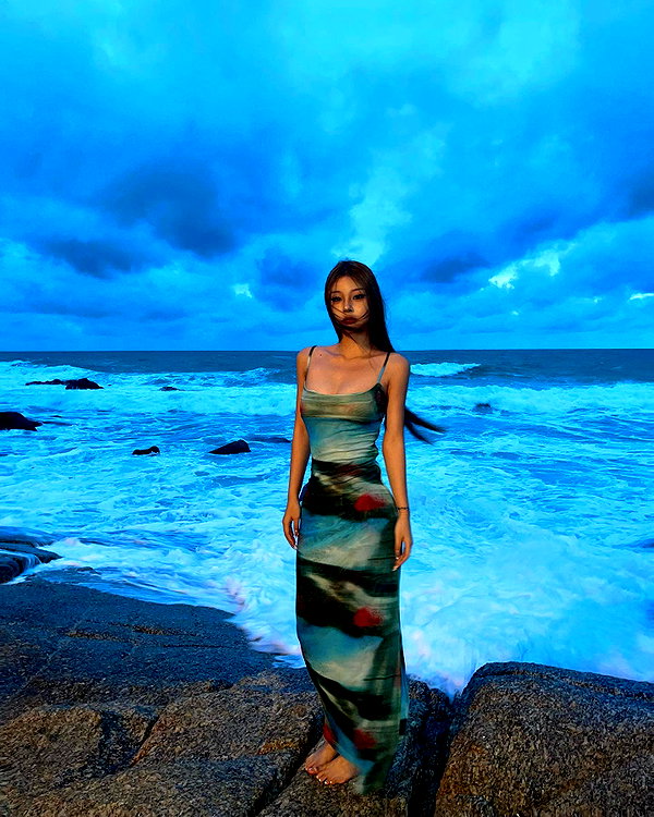 ll.lu1s instagram image archive image