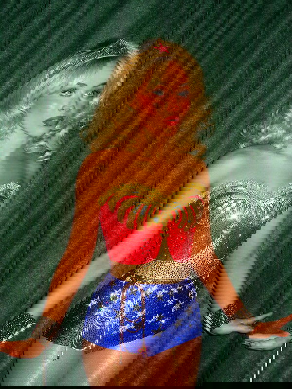 sabrinacarpenter sabrinacarpenter archive image