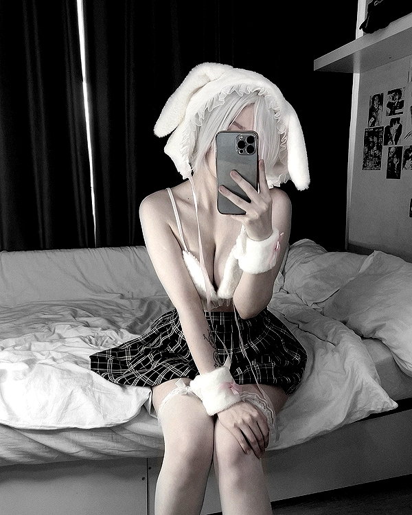 glowmoonshorty instagram image archive image