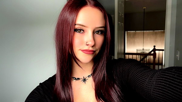 megann_eliizabeth megann_eliizabeth archive image