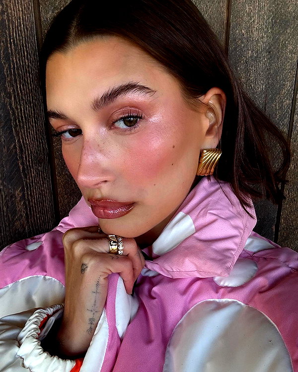 haileybieber instagram image archive image