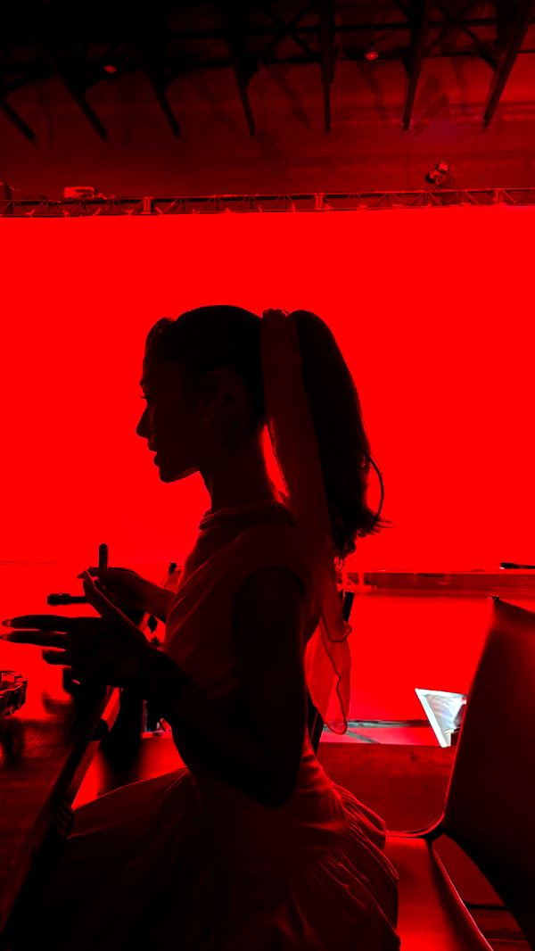 arianagrande instagram image archive image
