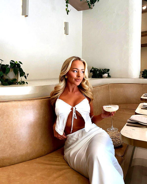 allieauton instagram image archive image